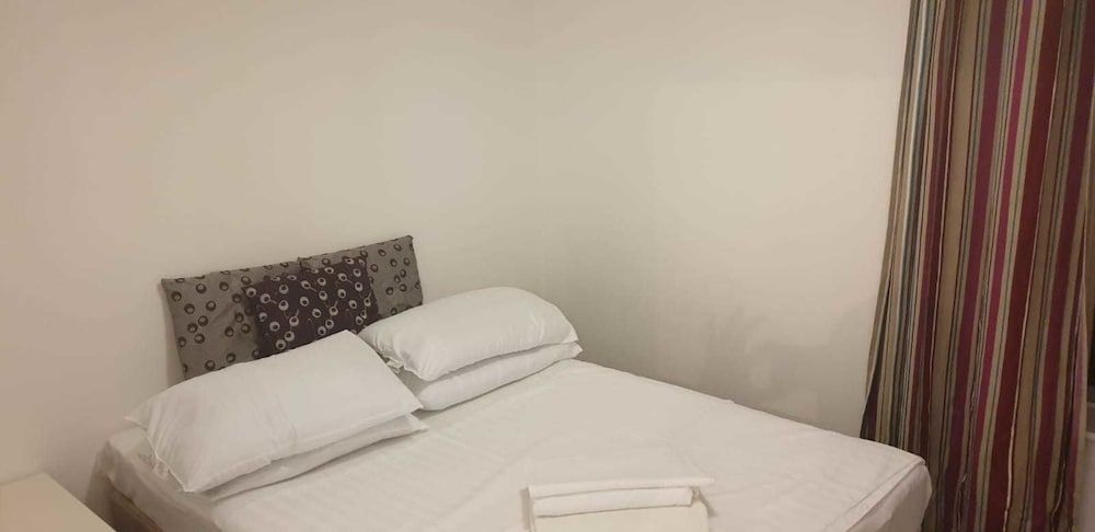 undefined Kings Apartment 3