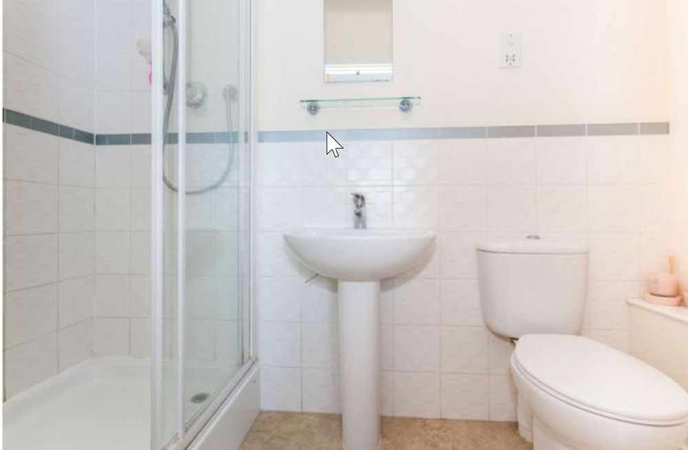 undefined Rustat Gold 9