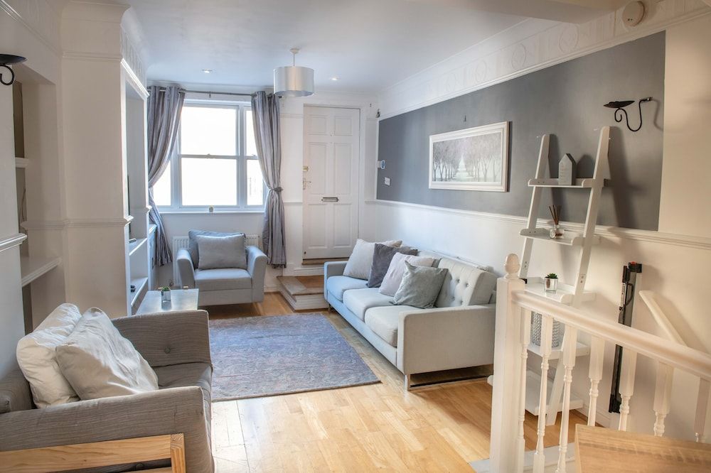 Castle House House, 4 Bedrooms 13