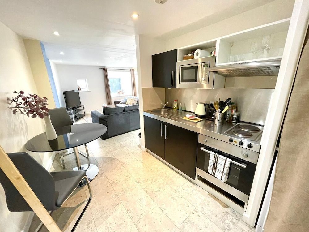 Mill Apartment Family Suite, 1 Bedroom (Mill apt 1B) 8