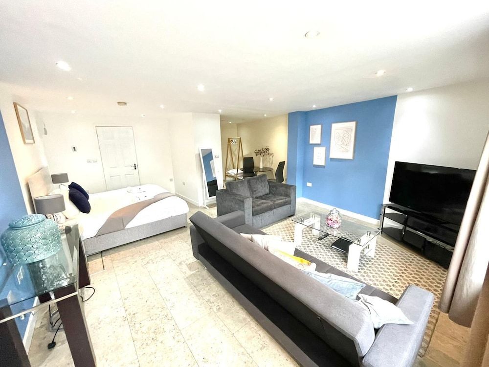 Mill Apartment Family Suite, 1 Bedroom (Mill apt 1B) 2