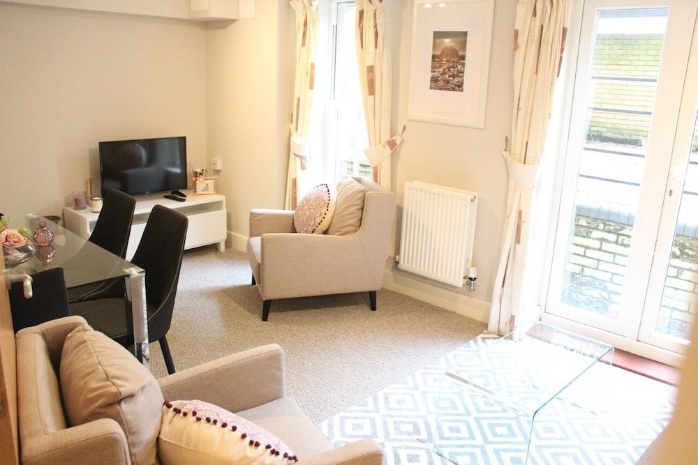 undefined Mathus Gardens - Two Bedroom Apartment 10