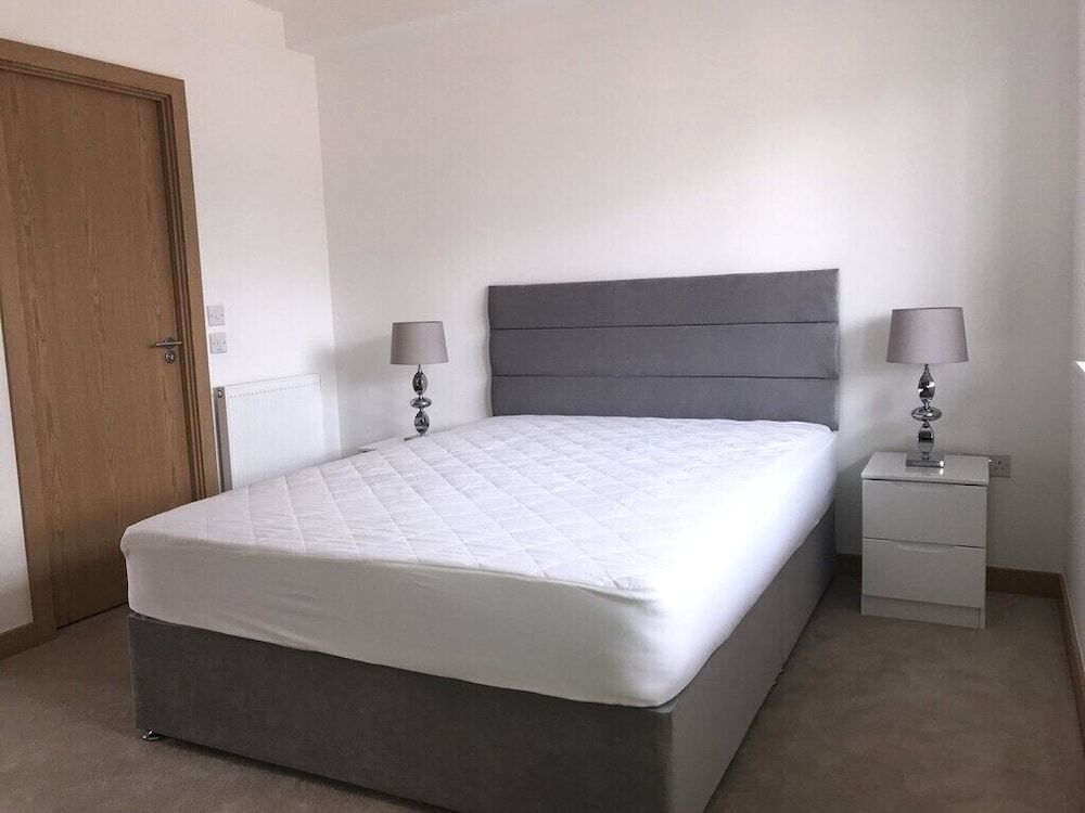 undefined Flamsteed Close 4