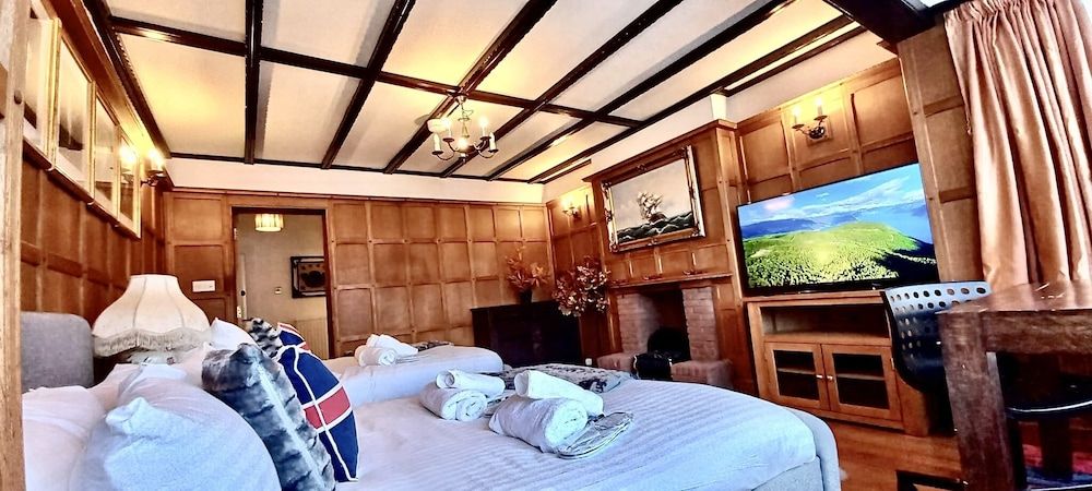 undefined Amara House 4