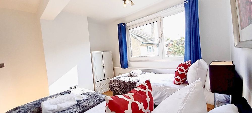 undefined Amara House 7