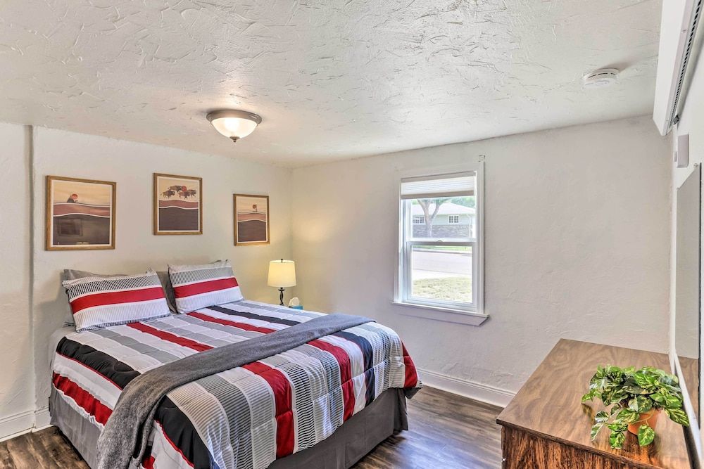 House (2 Bedrooms)