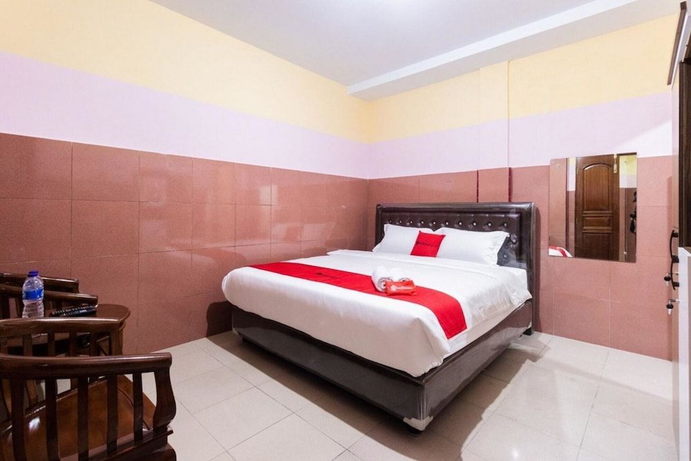 Double Room (Reddoorz)