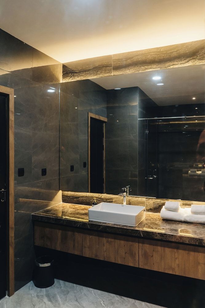 Grand Central Premier Executive Suite 2