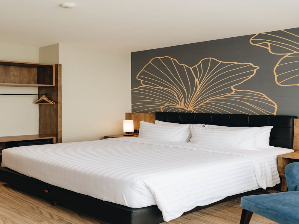 Grand Central Premier Deluxe Room, 1 King Bed, Non Smoking 3