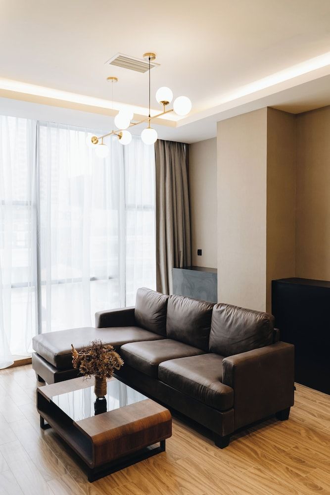 Grand Central Premier Executive Suite 7