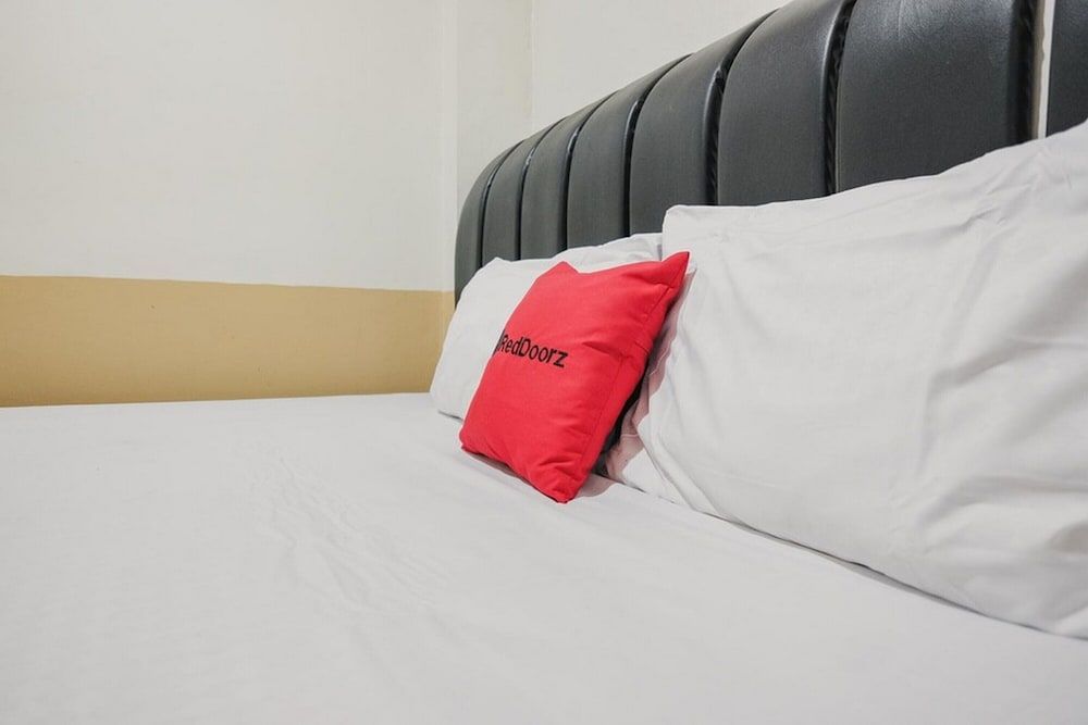 Double Room (RedDoorz)