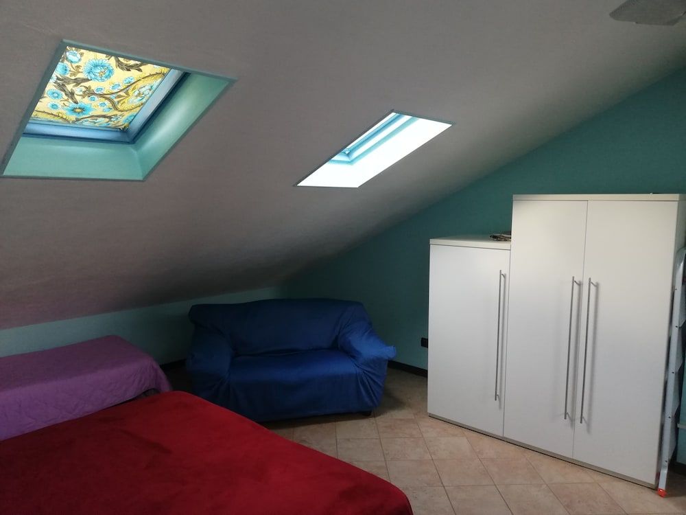 Economy Room