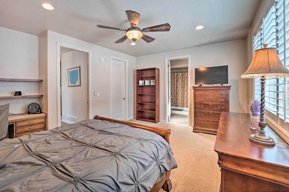 House (4 Bedrooms)