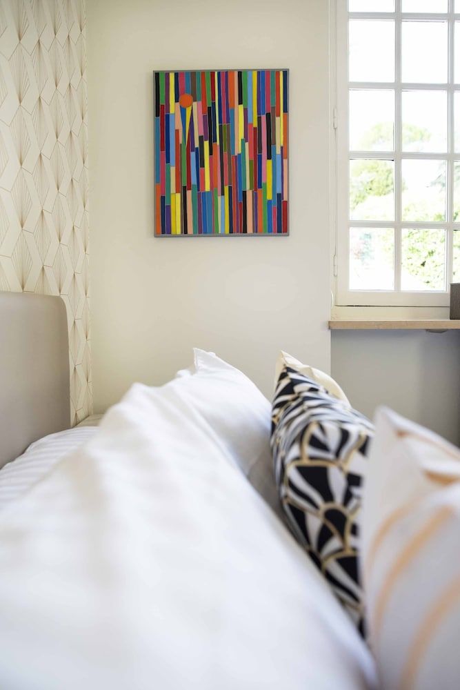 Quand la Ville Dort Comfort Double Room, Private Bathroom, Garden View (Petite Chambre 4) 4