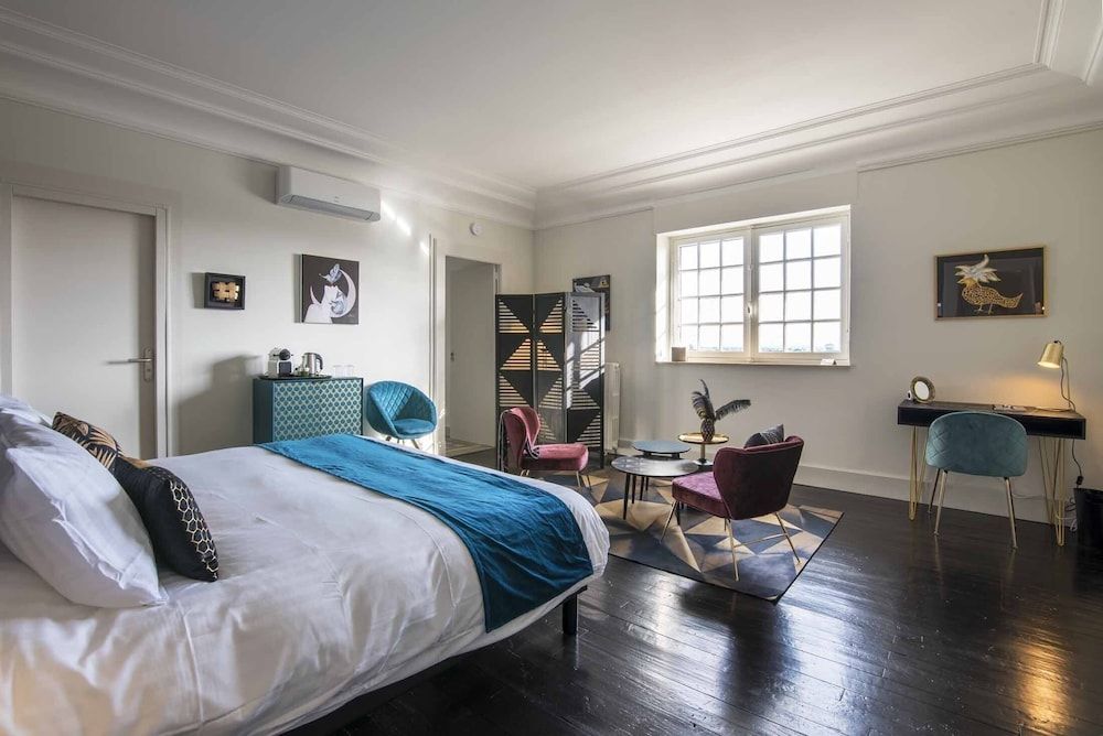 Quand la Ville Dort Superior Double Room, Private Bathroom, Canal View (Chambre 5) 2