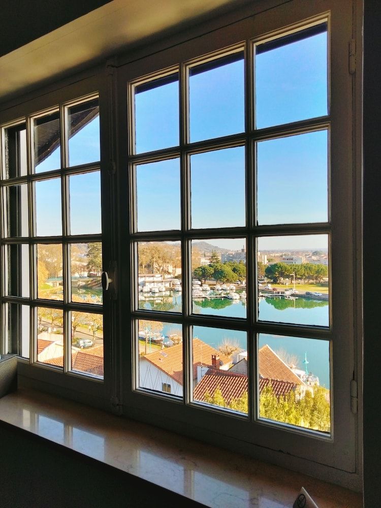 Quand la Ville Dort Superior Double Room, Private Bathroom, Canal View (Chambre 5) 6