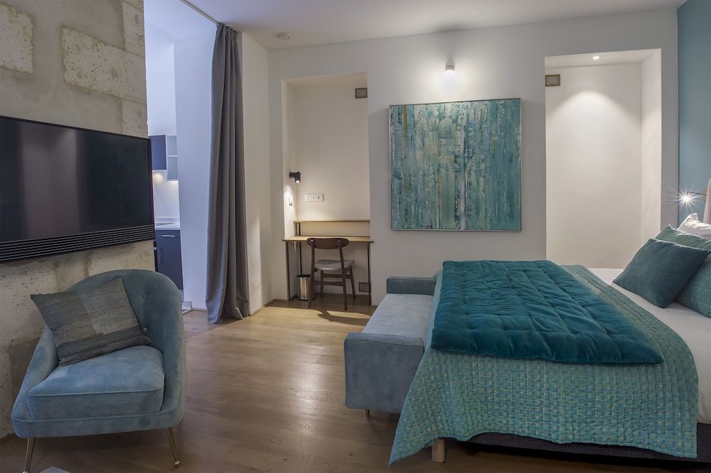 Suite Studio 1 « Côté Cour »