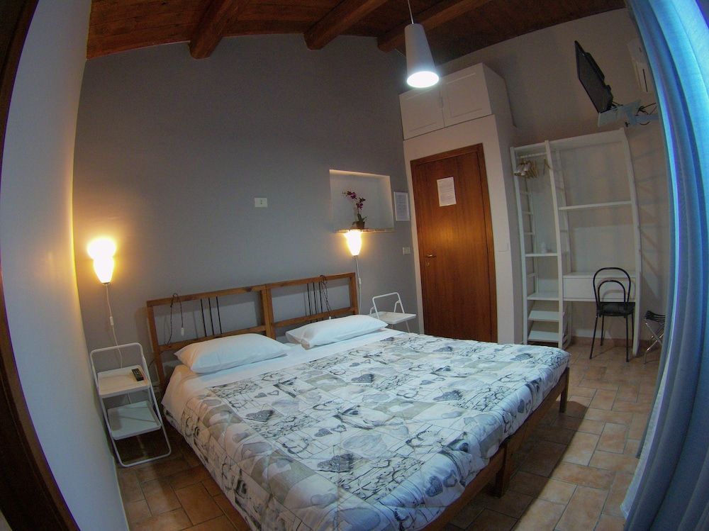 Country House L'Isola che non c'è Deluxe Double or Twin Room, Garden View 6