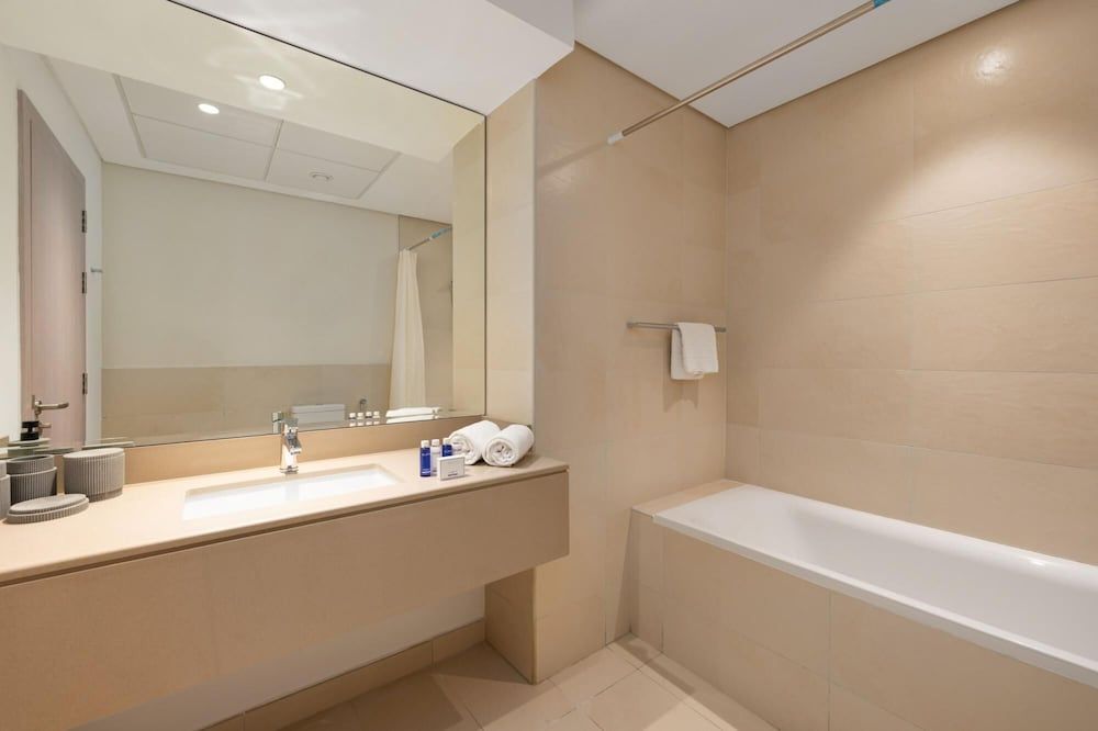 Chic Apt on Yas Island cls to ALL Main Attractions Apartment 8