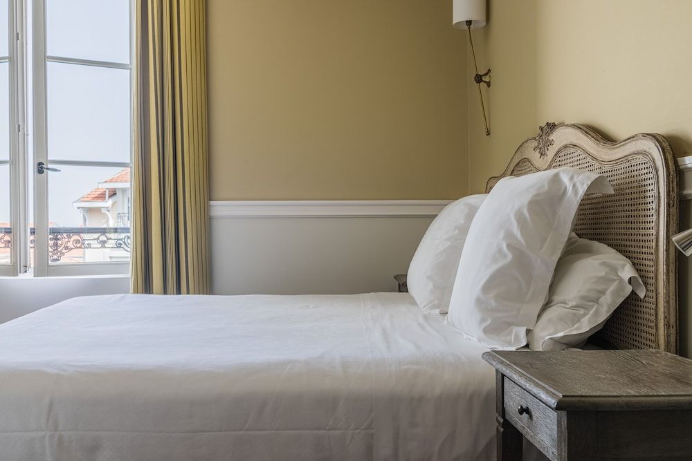 Hôtel St-Julien Superior Room 2