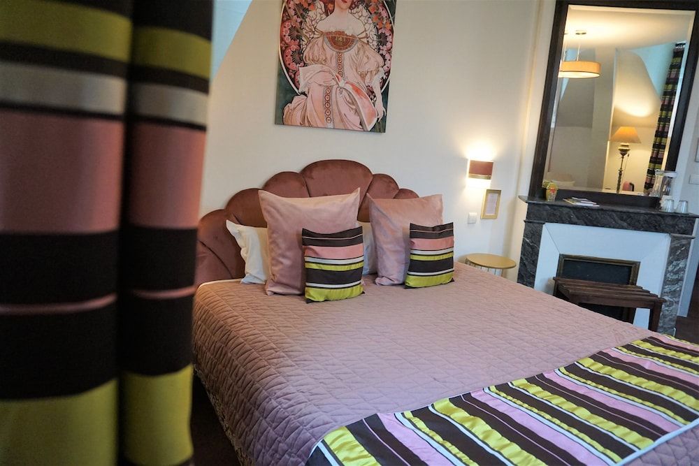 Deluxe Double Room, 1 King Bed, Non Smoking, City View