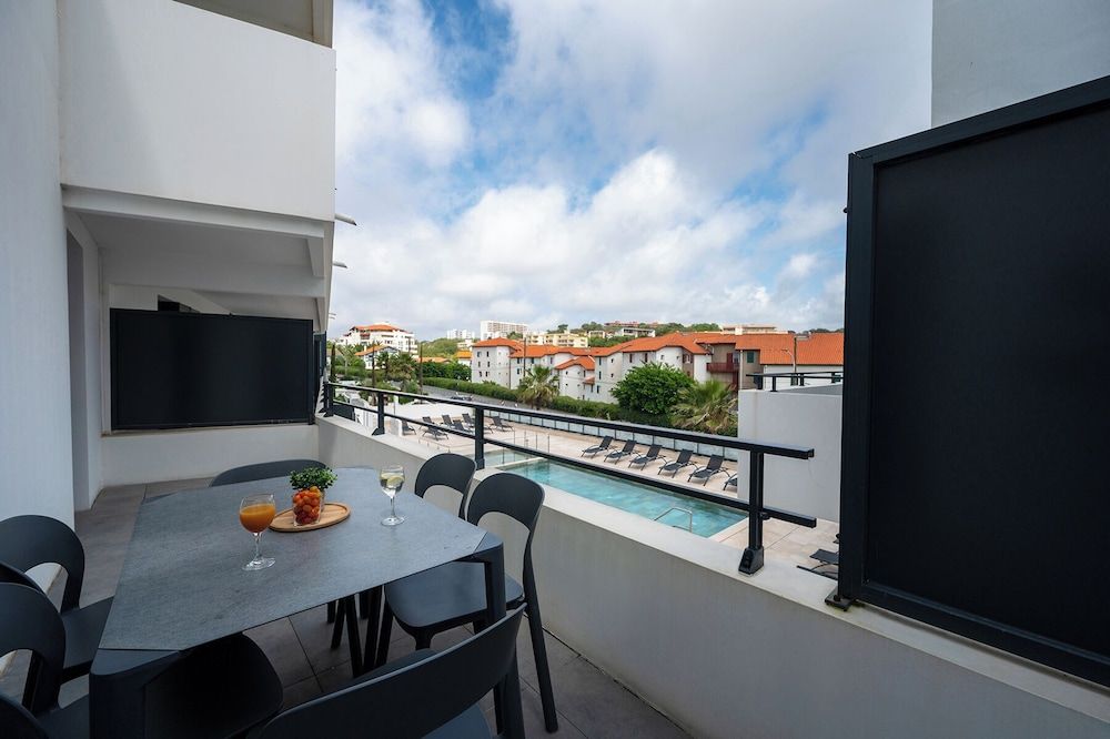 Nemea Appart Hotel Les Hauts de Milady Biarritz Classic Apartment, 2 Bedrooms 10