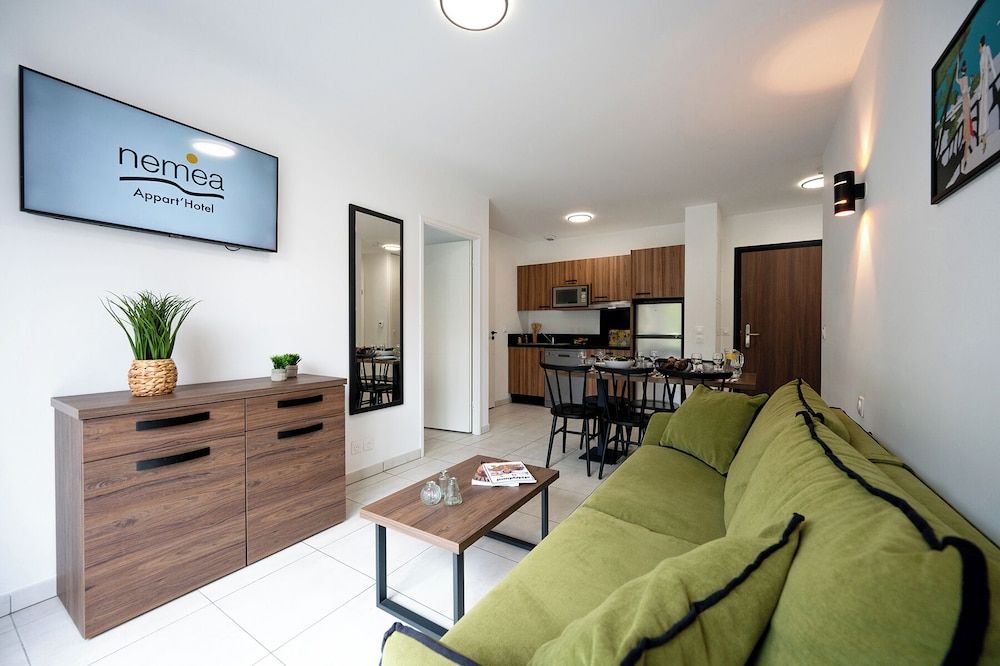 Nemea Appart Hotel Les Hauts de Milady Biarritz Classic Apartment, 2 Bedrooms 26