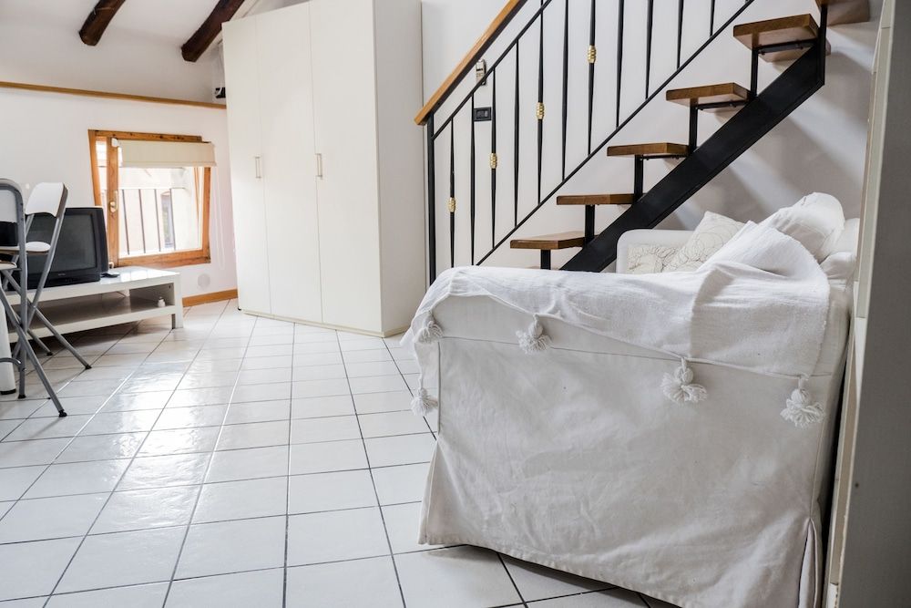 Nice and Cozy Quiet Apartment Right in the Center Apartment, 1 Bedroom 10