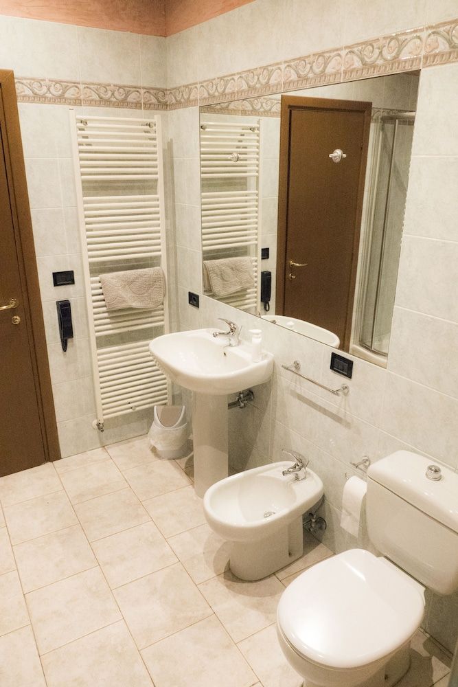 Casa Bella Riva Reno - In the Heart of Bologna Design Apartment, 2 Bedrooms 15