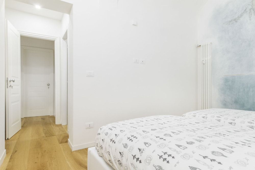 undefined GetTheKey San Vitale Apartment 4