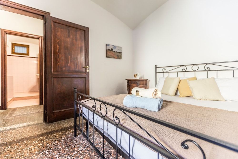 San Mamolo Retreats Apartment, 2 Bedrooms 9