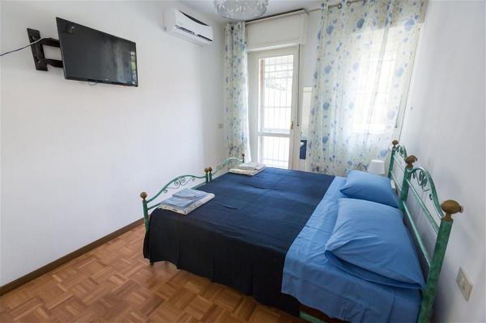 Bolognina Central Apartment Apartment, 2 Bedrooms 3