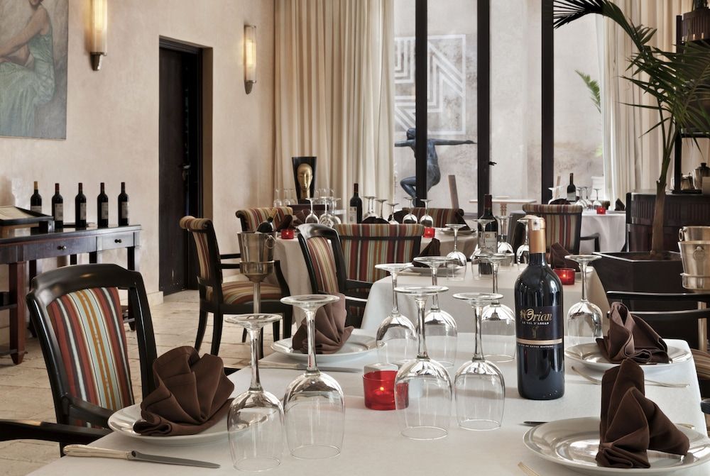 undefined Villa Makassar 10