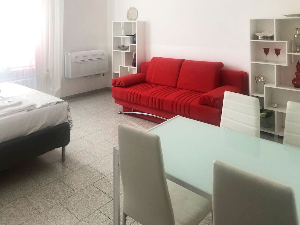 10 - 12 Tourist House Apartment Centre Bologna Apartment, 1 Queen Bed, Non Smoking 19