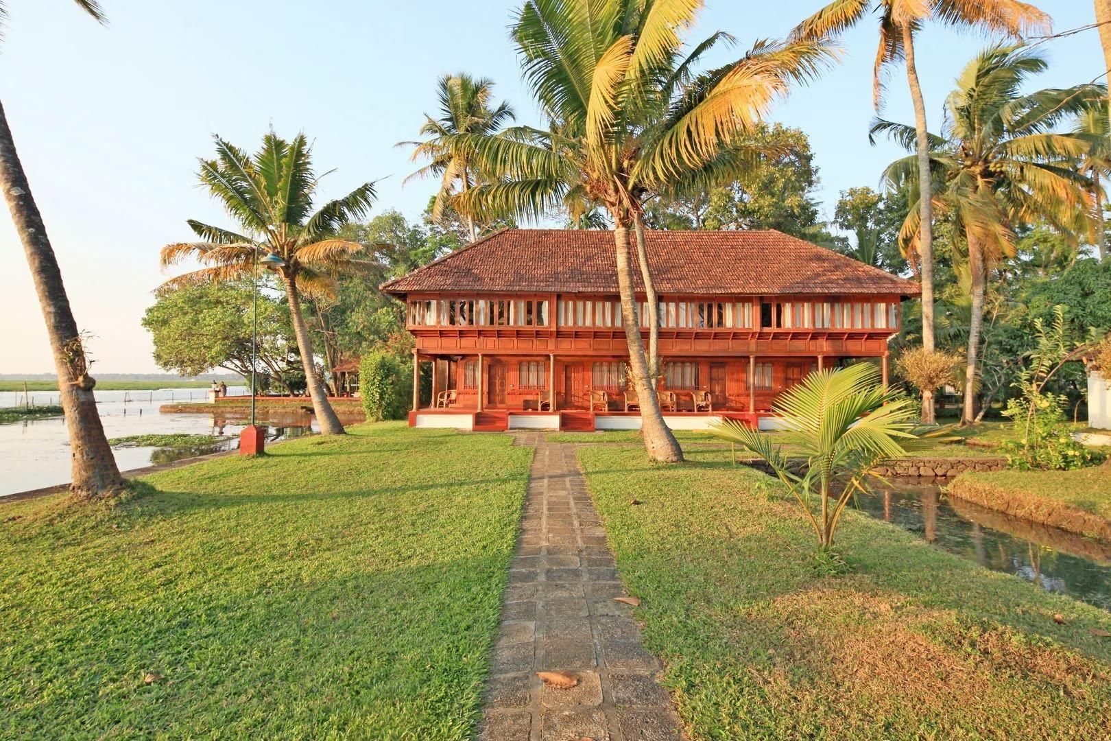 Coconut Lagoon - CGH Earth