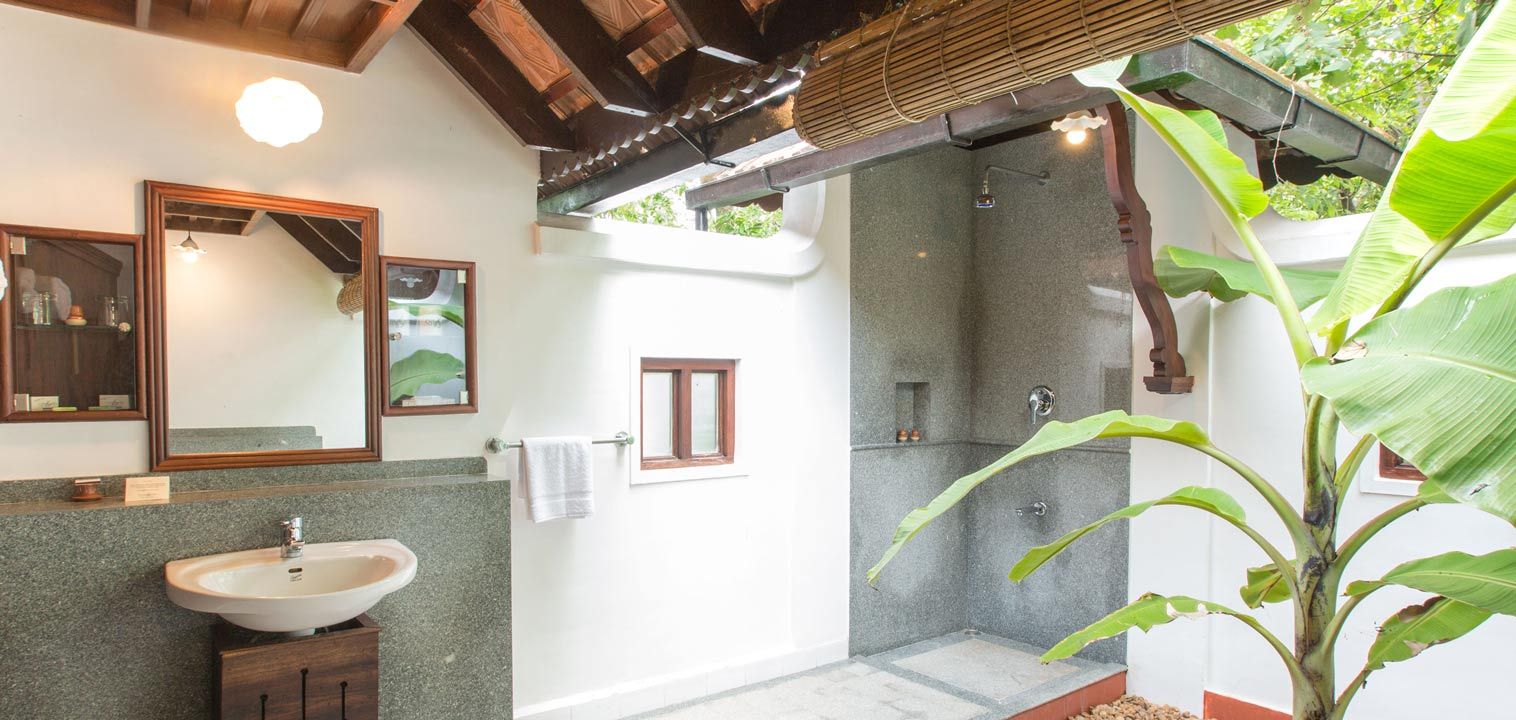 Coconut Lagoon - CGH Earth Heritage Bungalow 4