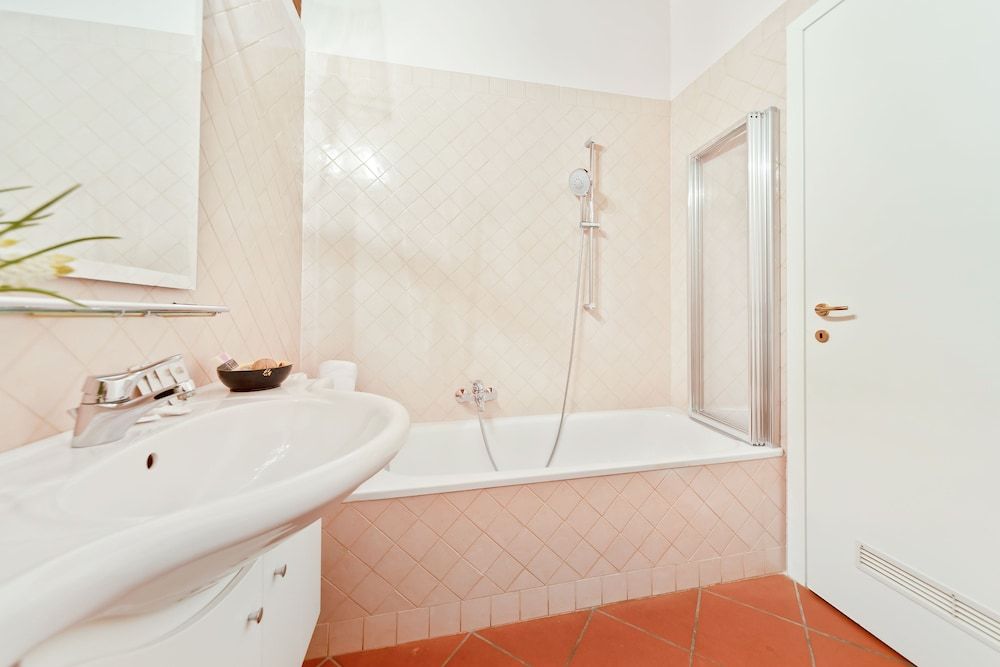 Elegant Apartment nel Cuore del Centro Apartment, 2 Bedrooms 21