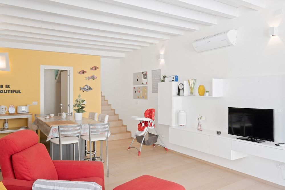 Porta San Felice Cozy Duplex Apartment, 2 Bedrooms, 2 Bathrooms (Porta San Felice Cozy Duplex) 9