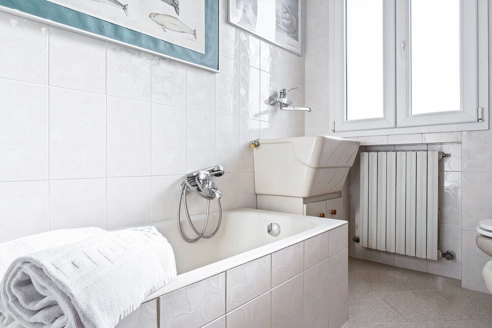 The House of Paintings Apartment, 2 Bedrooms 19