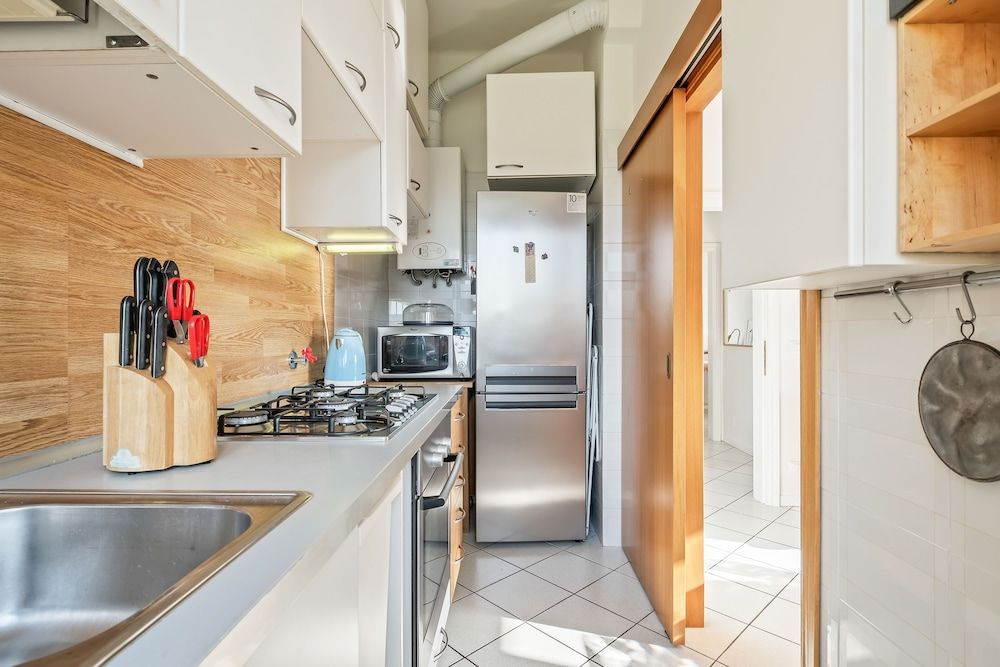 undefined The House of Paintings 5