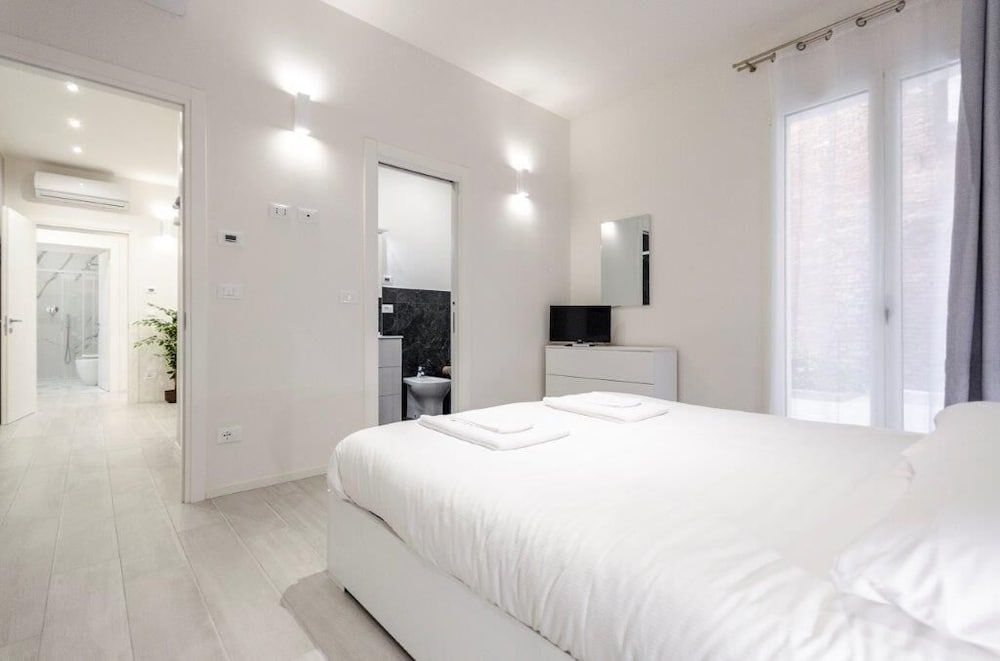 Dimora Santo Stefano Apartment, 2 Bedrooms 2