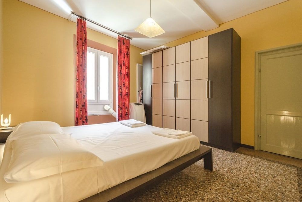 undefined Leprosetti Apartment