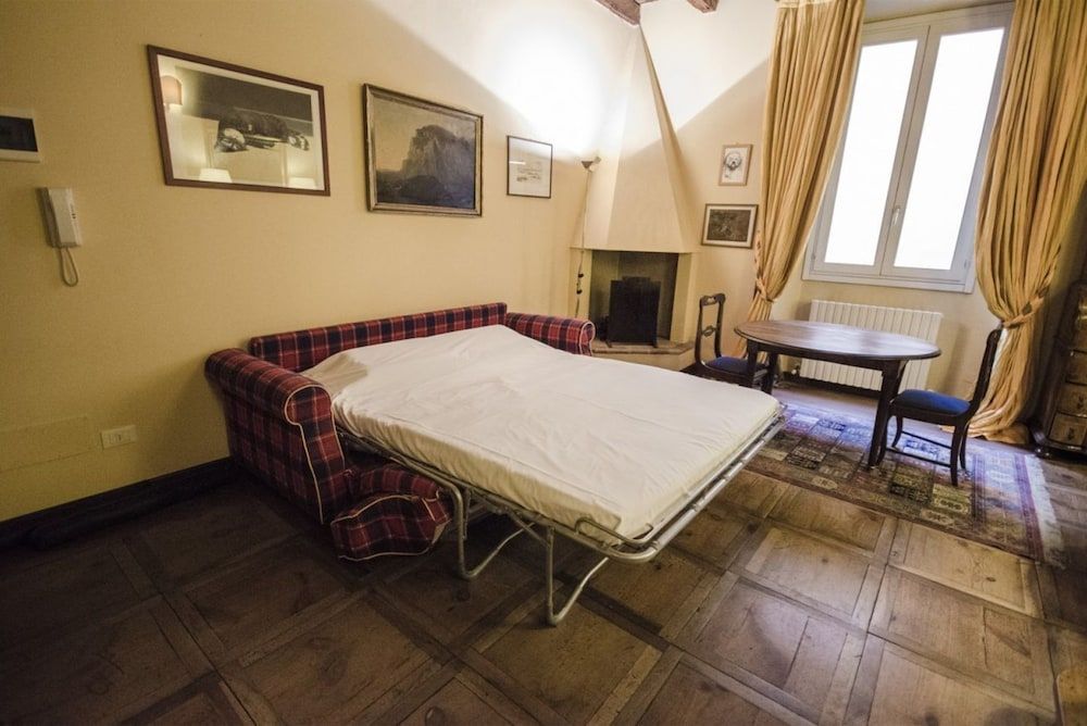 Garisenda Lodge Apartment, 2 Bedrooms 4