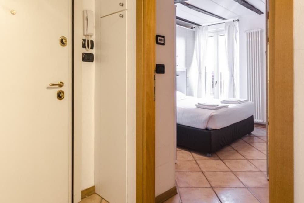 undefined Galluzzi Suite 3