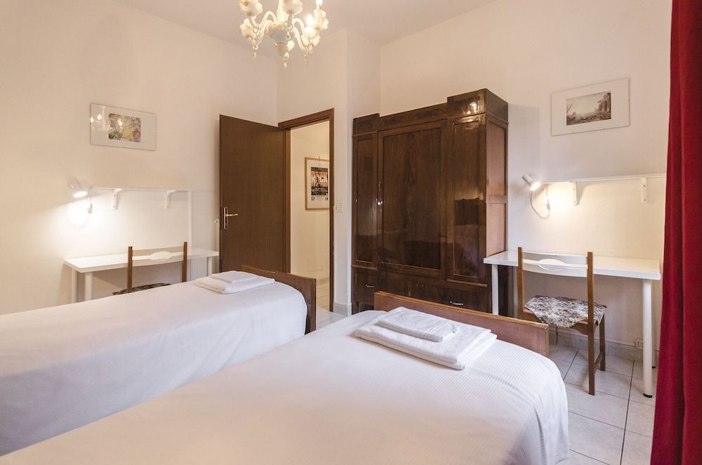 undefined Romagnoli apartment 8