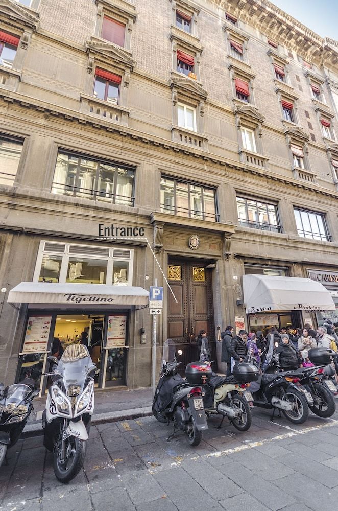 undefined Calzolerie studio 2