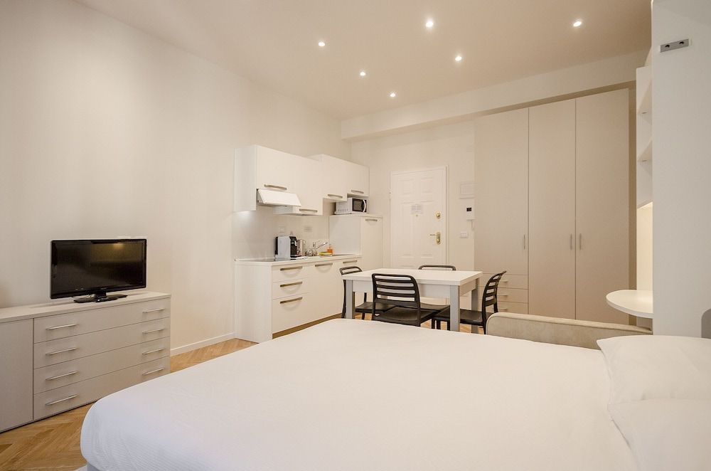 undefined Calzolerie studio 3