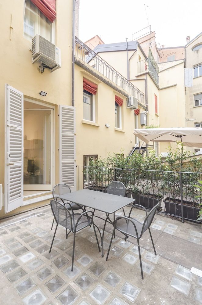 undefined Colonna Home 6