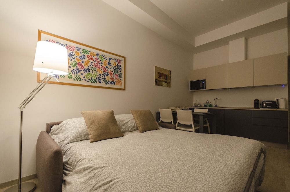 undefined Colonna Home 4