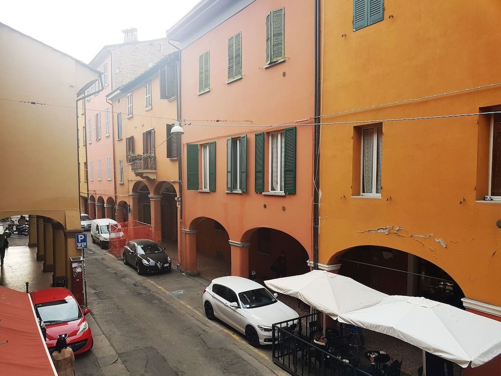 undefined Casa Bella University 3